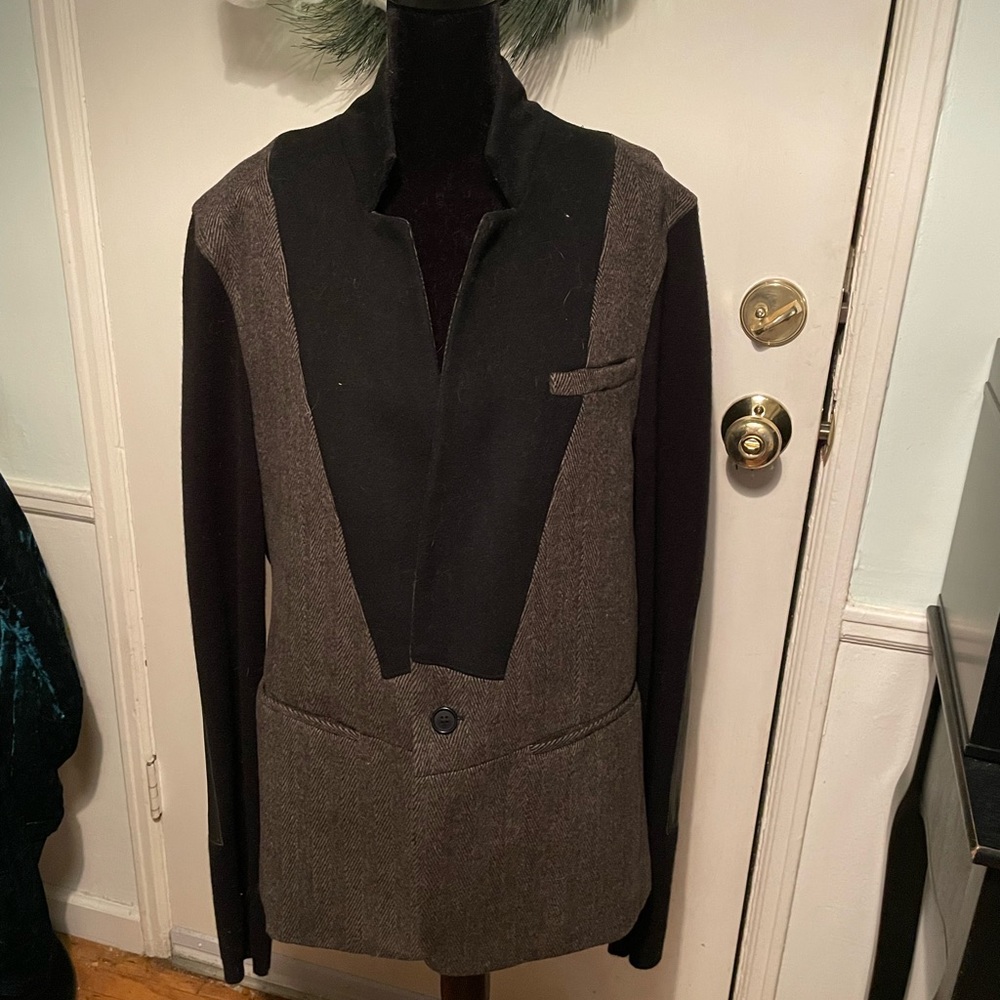NWT Yigal Azrouel Chevron blazer with Leather details.